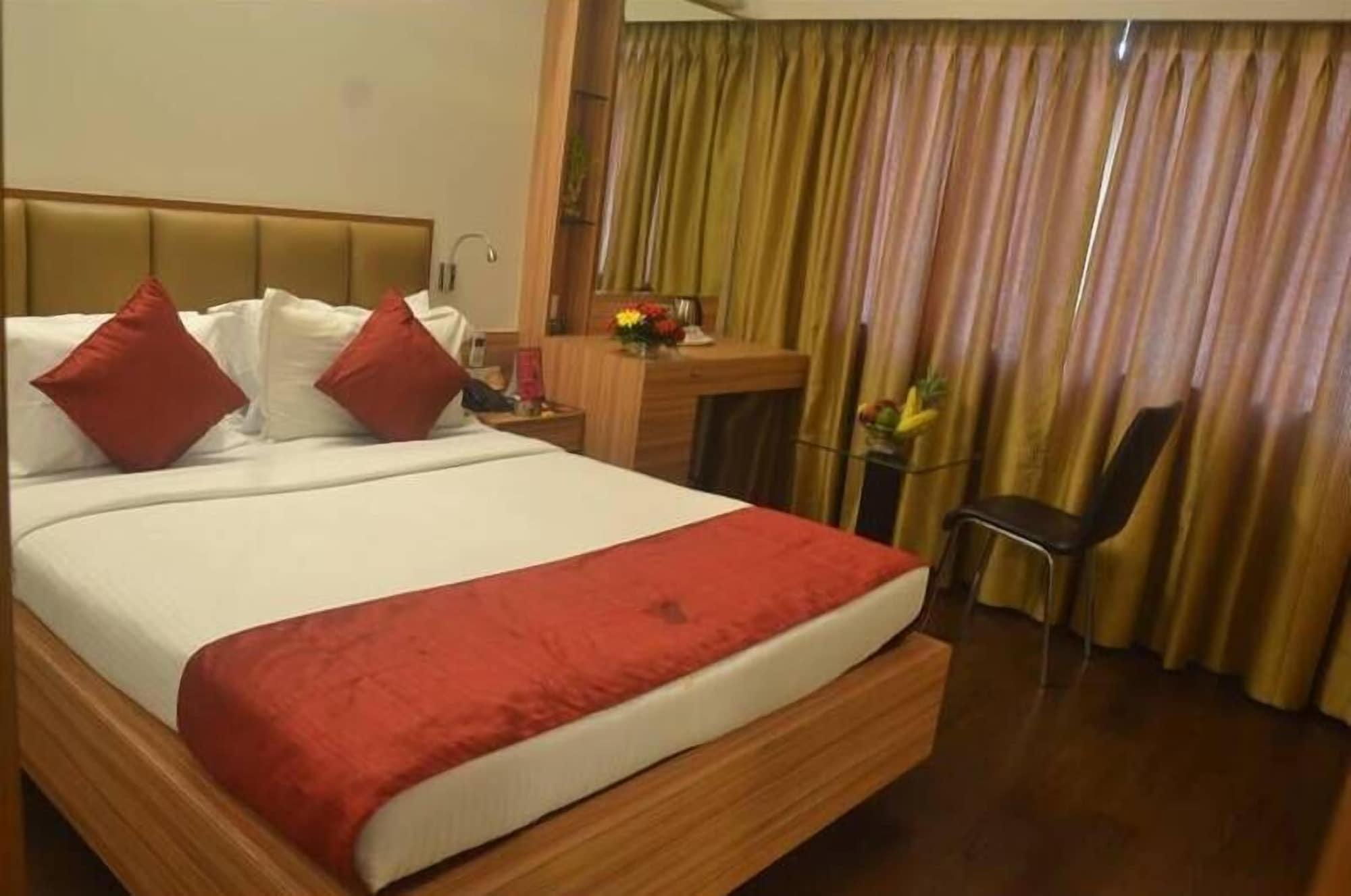 Hotel Plaza Bombaj Zewnętrze zdjęcie