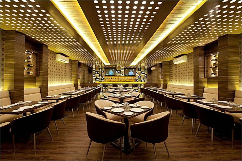 Hotel Plaza Bombaj Zewnętrze zdjęcie