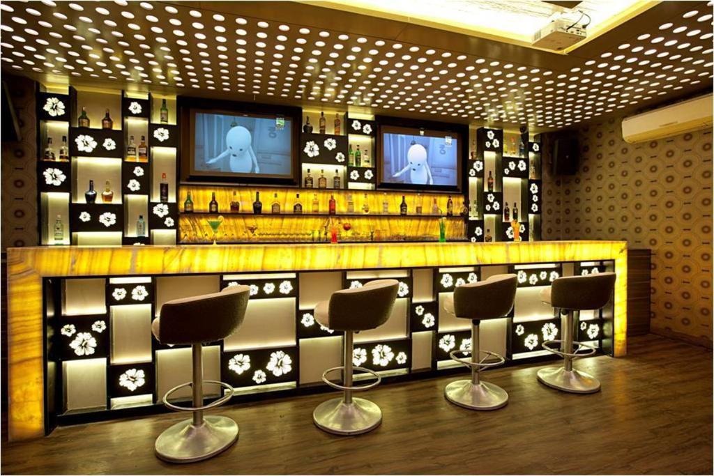 Hotel Plaza Bombaj Zewnętrze zdjęcie